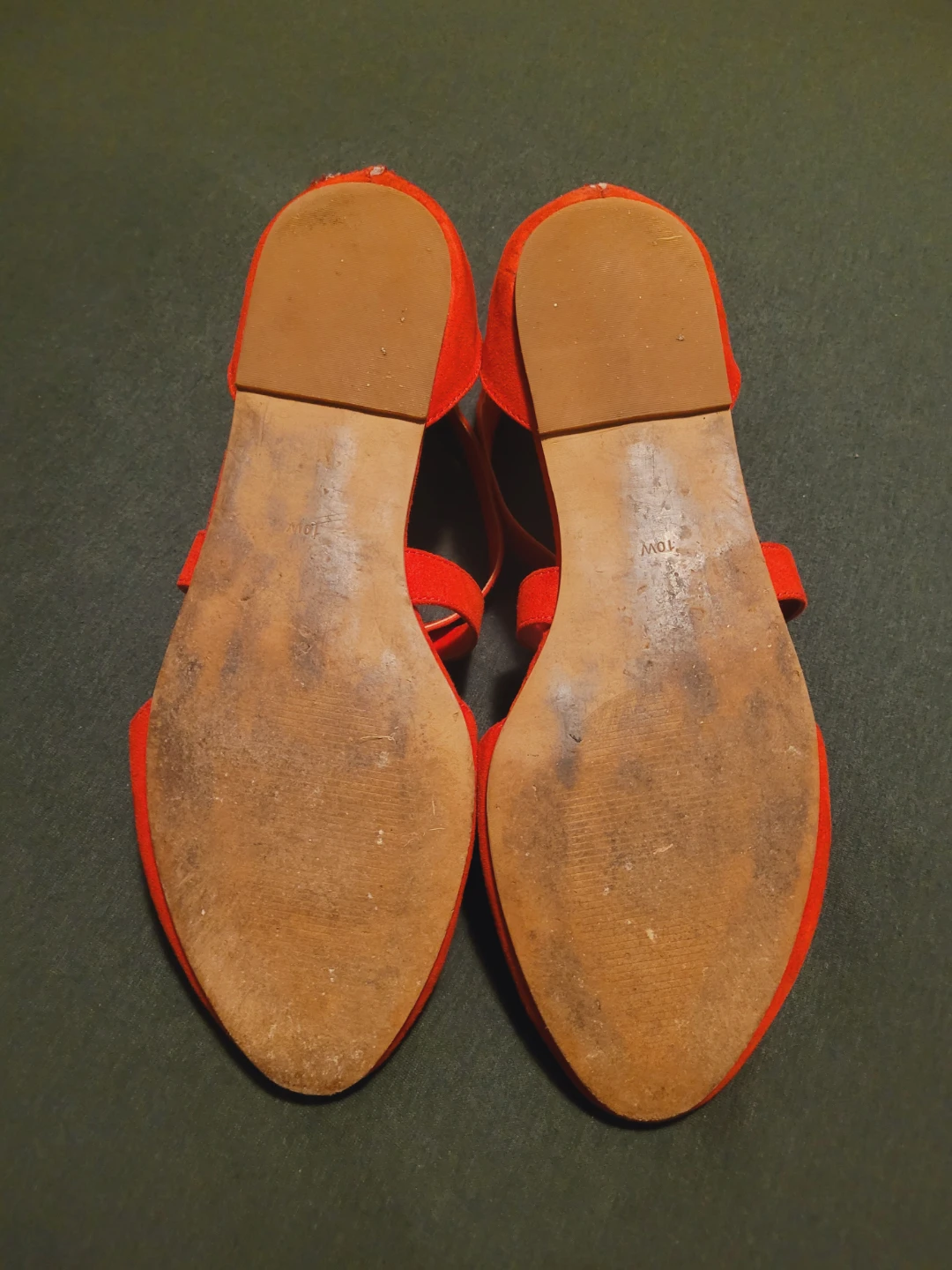 Red Suede Criss-Cross Sandals - photo 2