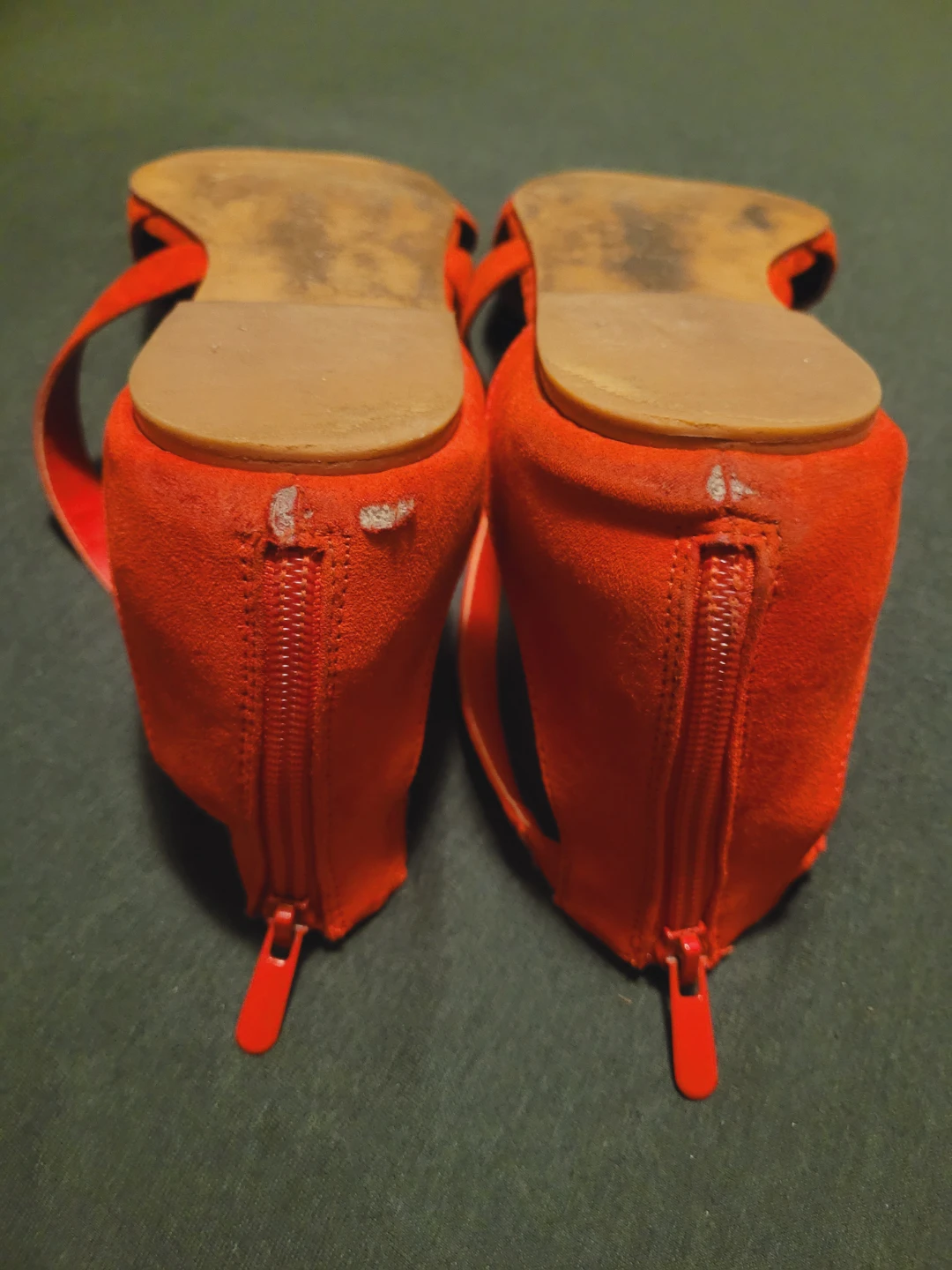 Red Suede Criss-Cross Sandals - photo 3