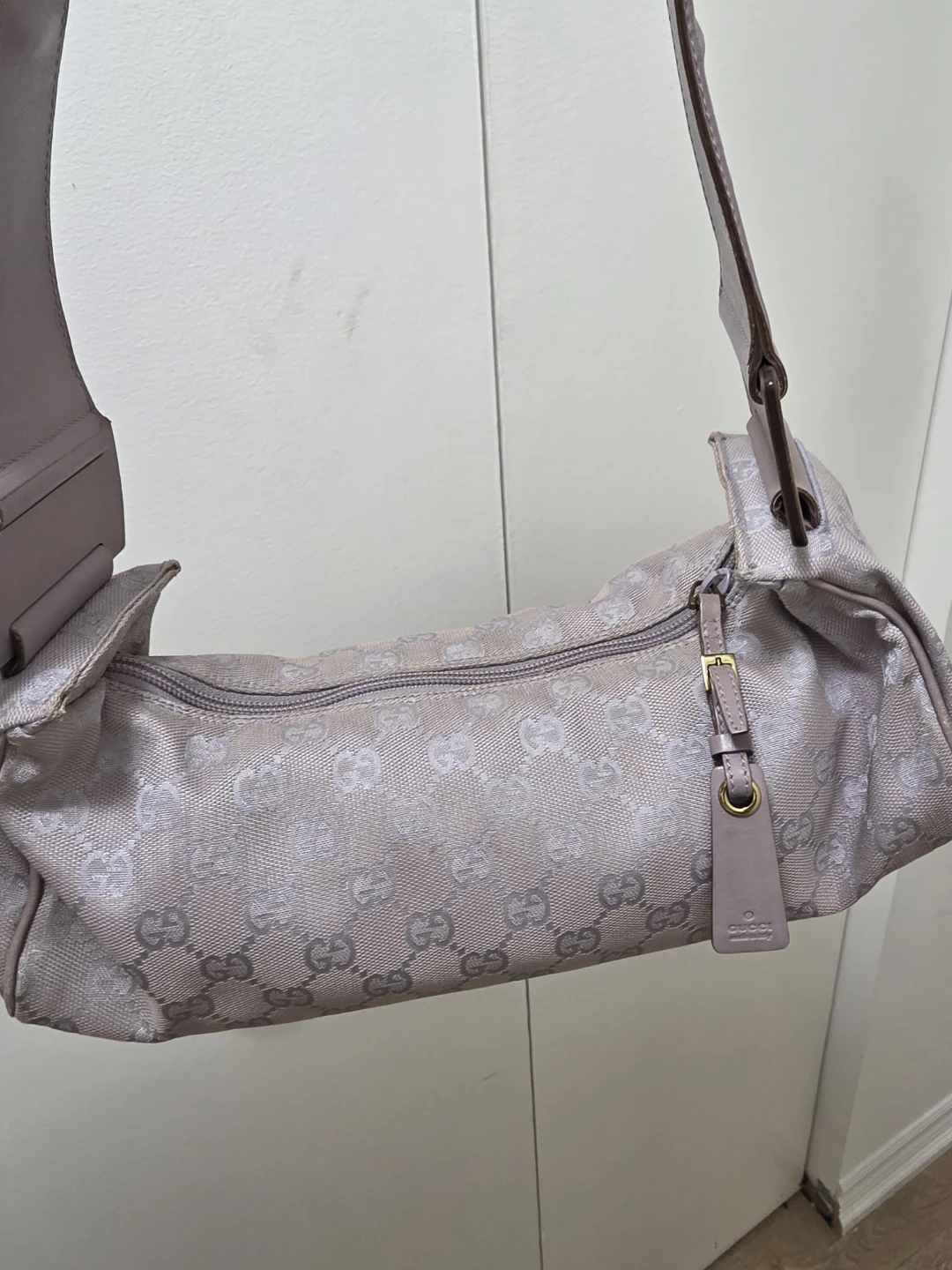 AUTHENTIC  Gucci Monogram Shoulder Bag - Light Pink Canvas - photo 3
