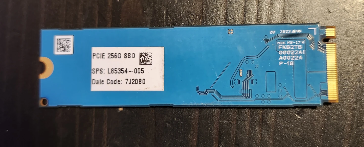 KIOXIA NVMe SSD 256GB - photo 2