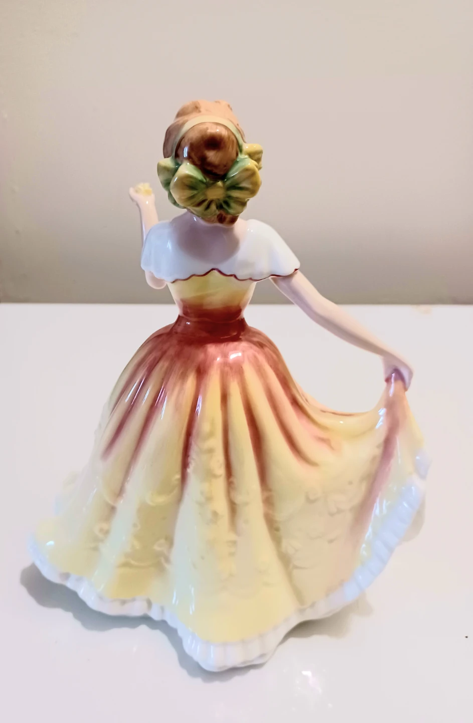 Vtg Royal Doulton Deborah Figurine - photo 4
