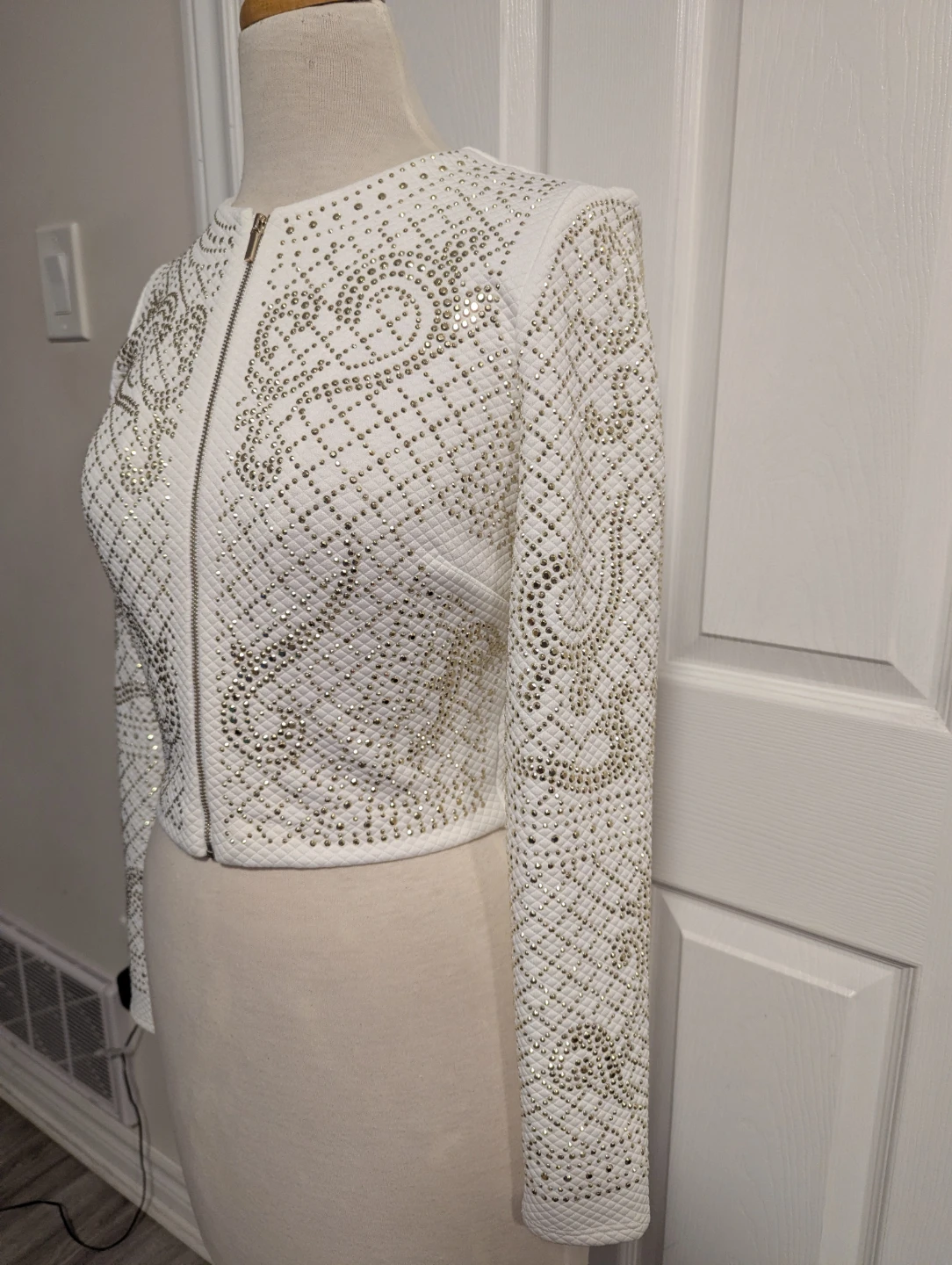 Bebe White Embellished Cropped Jacket - photo 3
