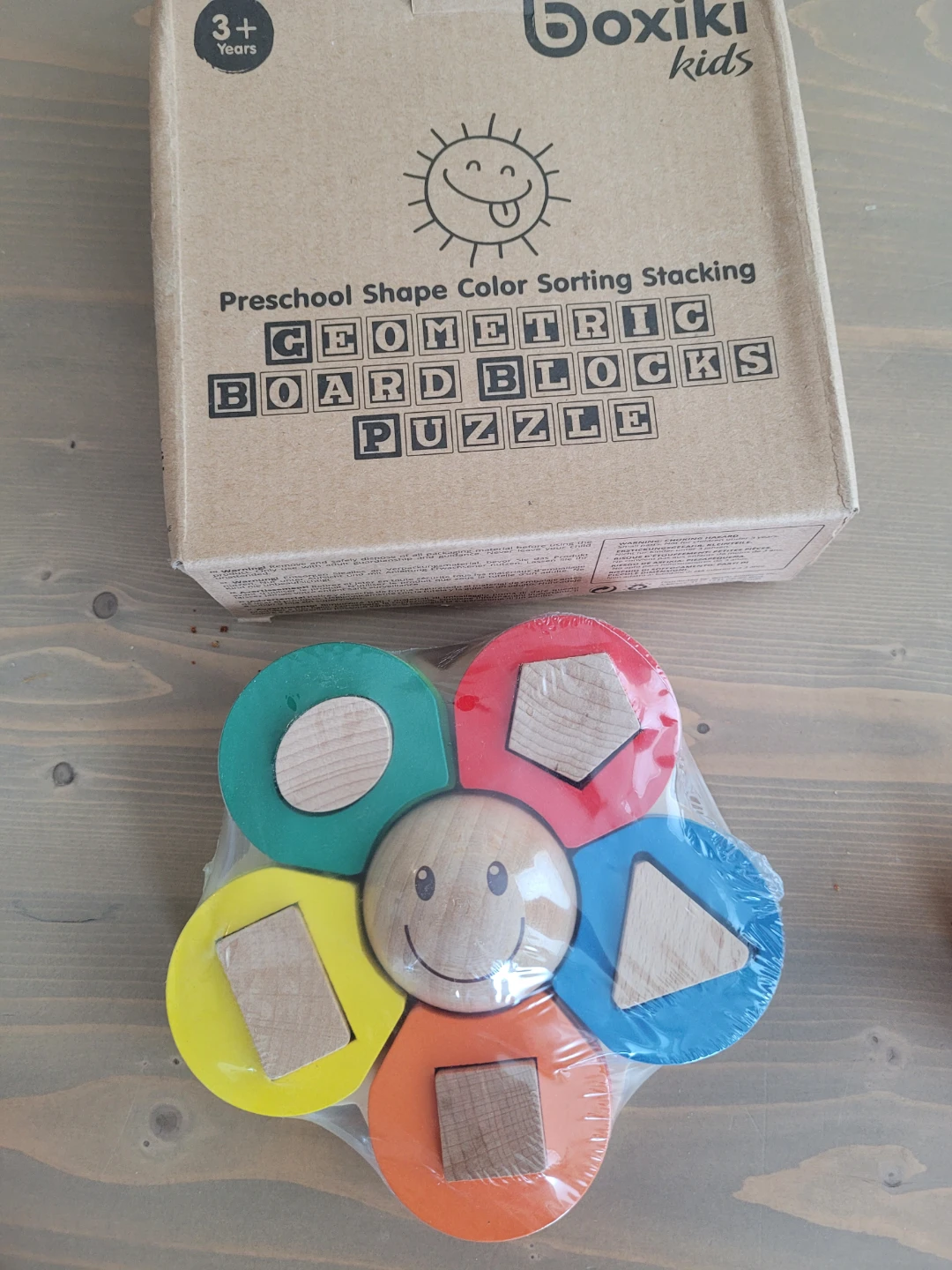 NEW -Boxiki Kids Wooden Stacking Toy - Sorting Puzzle