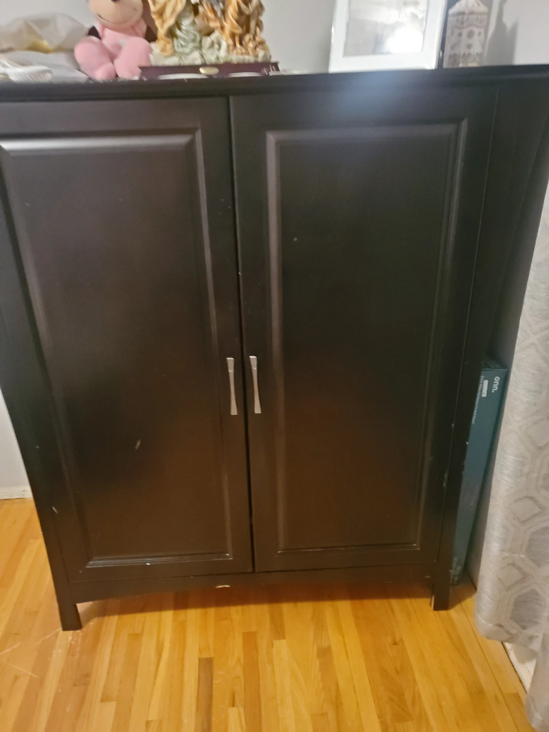 TV stand closed in