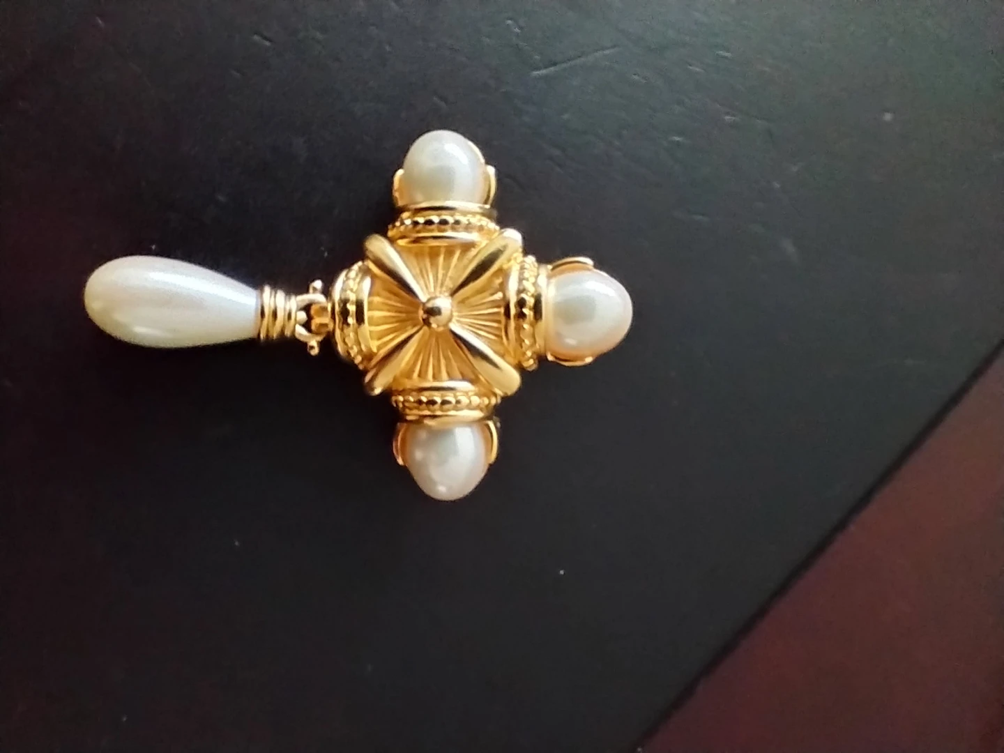 Gold Tone Faux Pearl  Brooch
