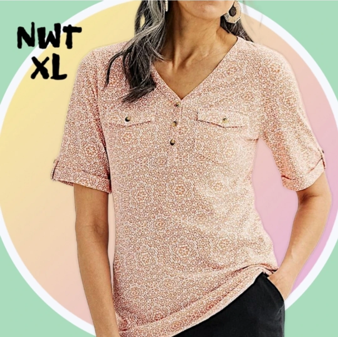 NWT Women's XL Peach & White Patterned Henley Shirt 🏆