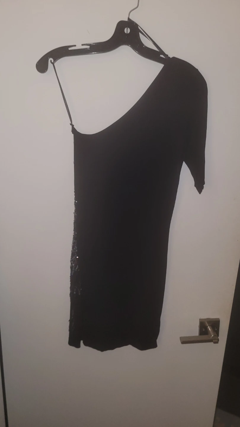 Black One-Shoulder Sequin Dress - photo 3