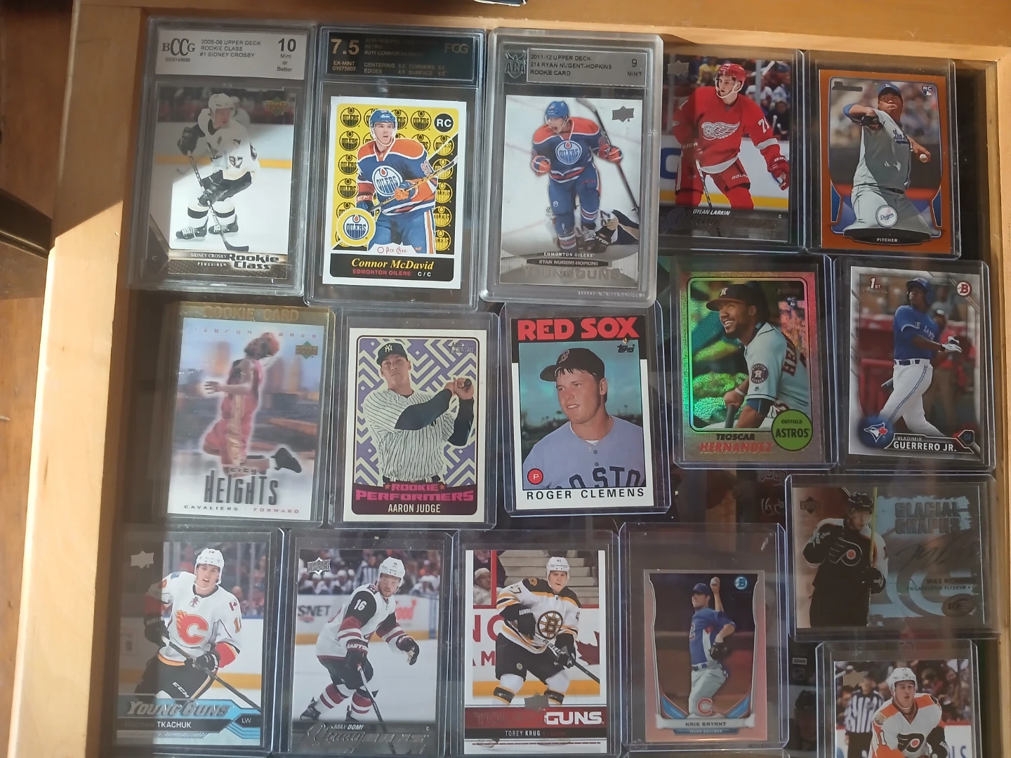 Collection of Hockey and Baseball Cards