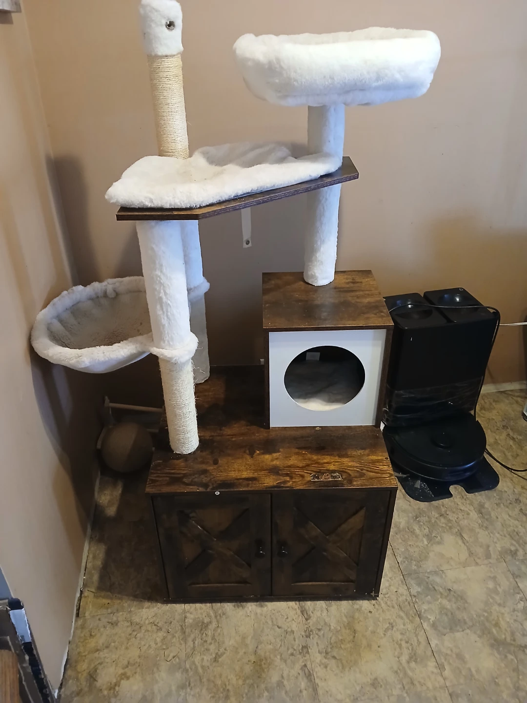 Cat Tree with Hidden Litterbox