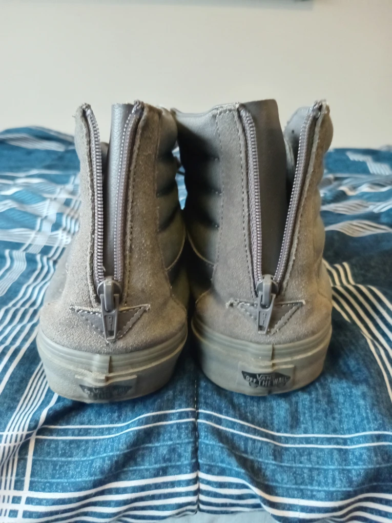 hi top vans size 10.5 - photo 4