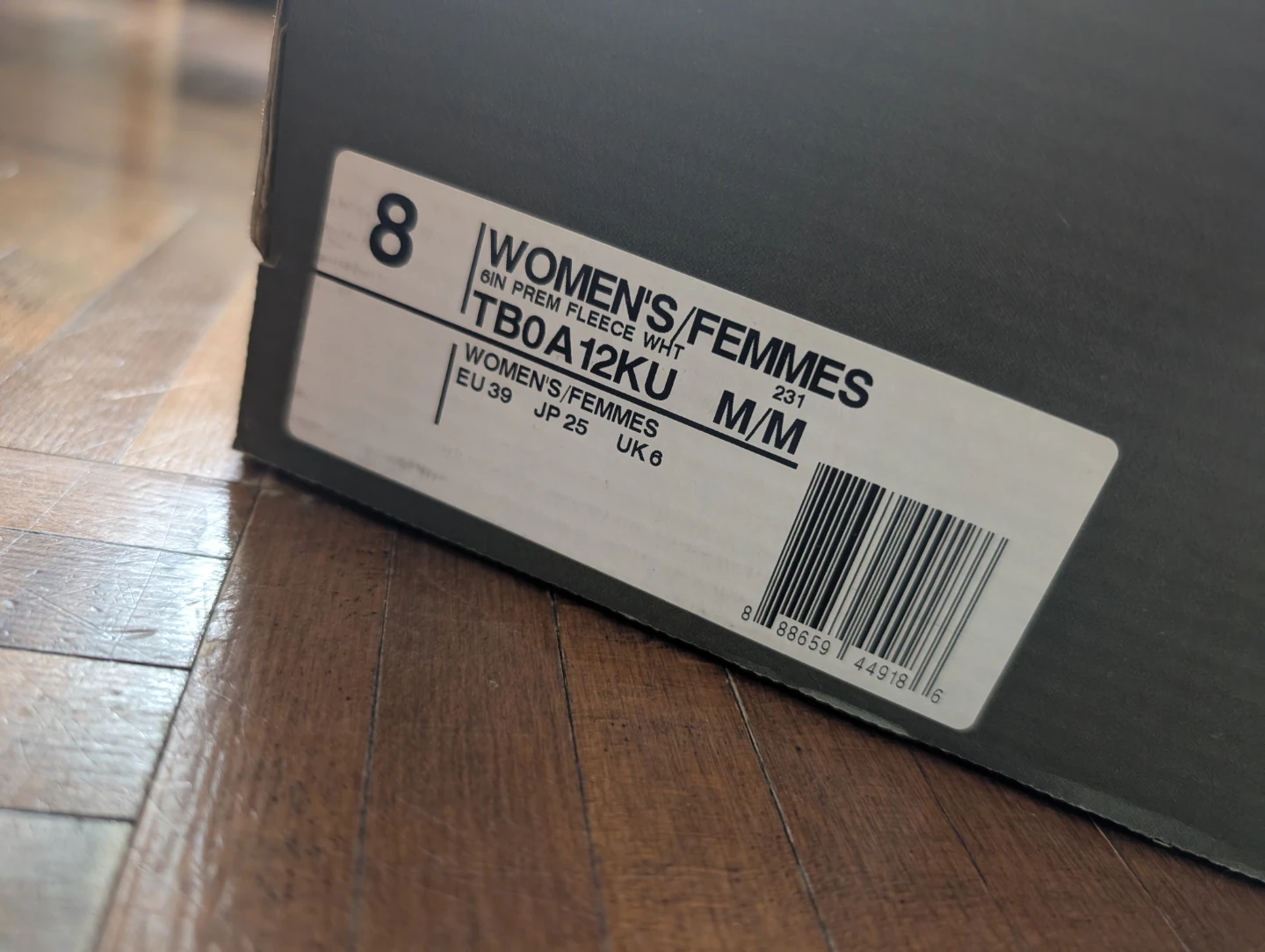 Timberland Women's Premium Fleece-Lined Boots Size 8 - photo 2