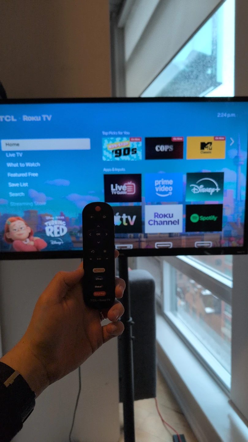 TCL Roku TV with Stand 32"