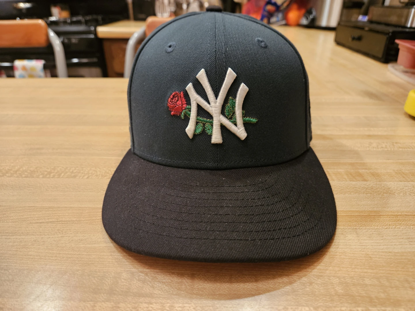New Era New York Yankees Rose Fitted Hat