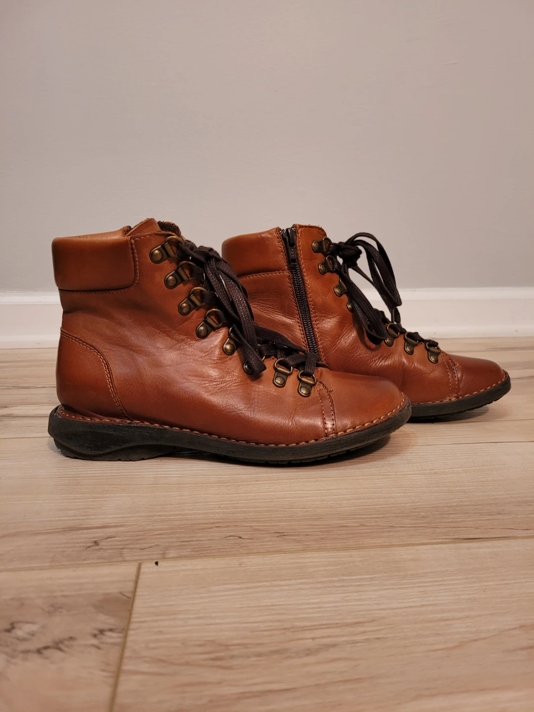 Miz Mooz Prentiss Leather Lace-Up Ankle Boots Size 37 (6.5) - photo 2
