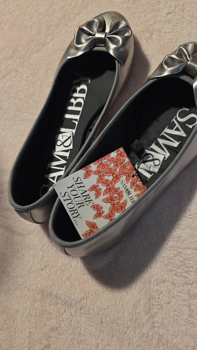 Sam & Libby Silver Ballet Flats with Bow--fixed price! - photo 3