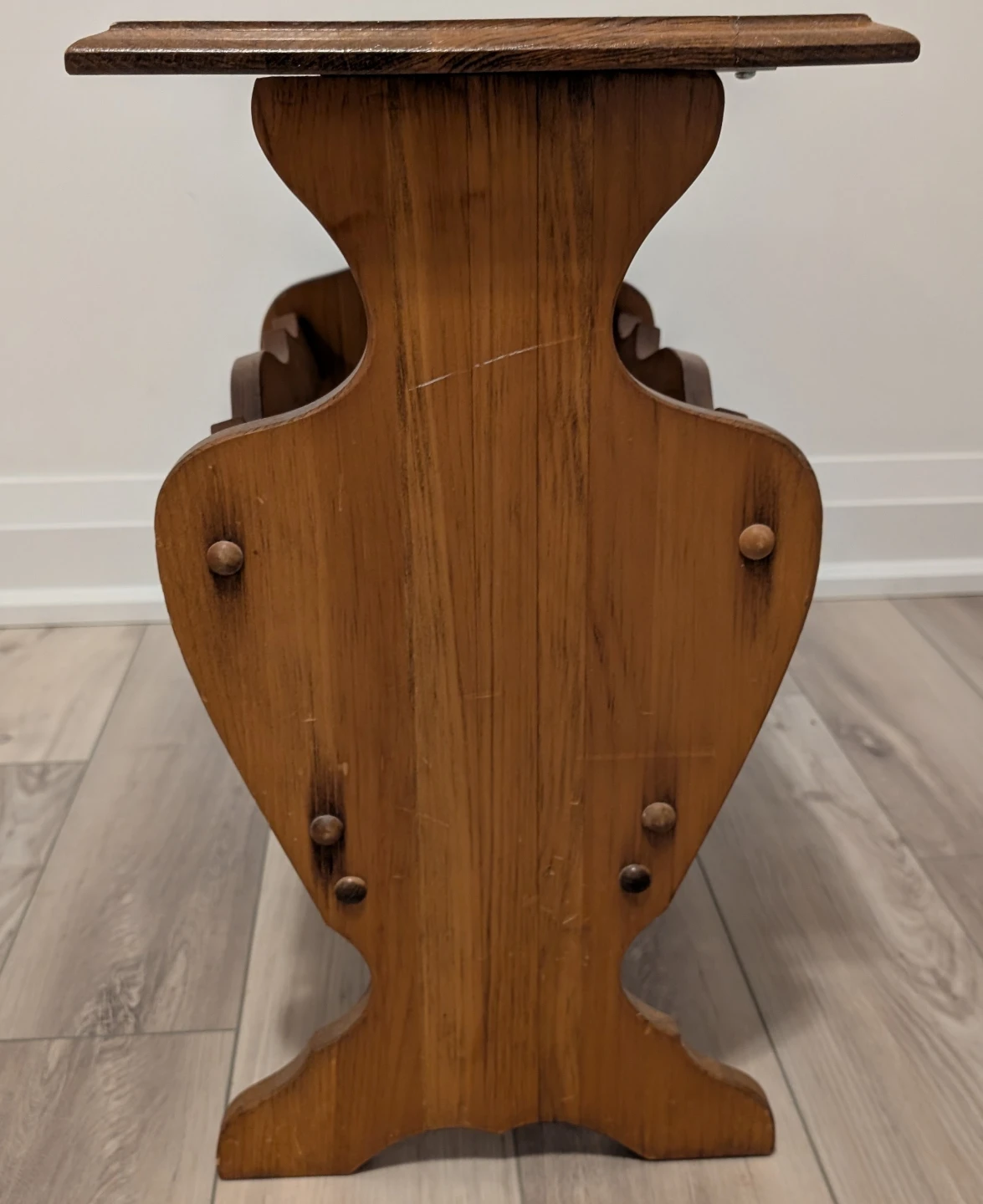 Pine magazine rack table - photo 2