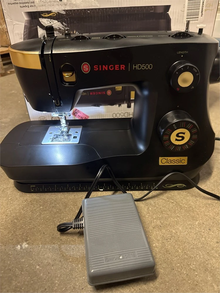 Singer HD500 Classic Black Sewing Machine 🧡