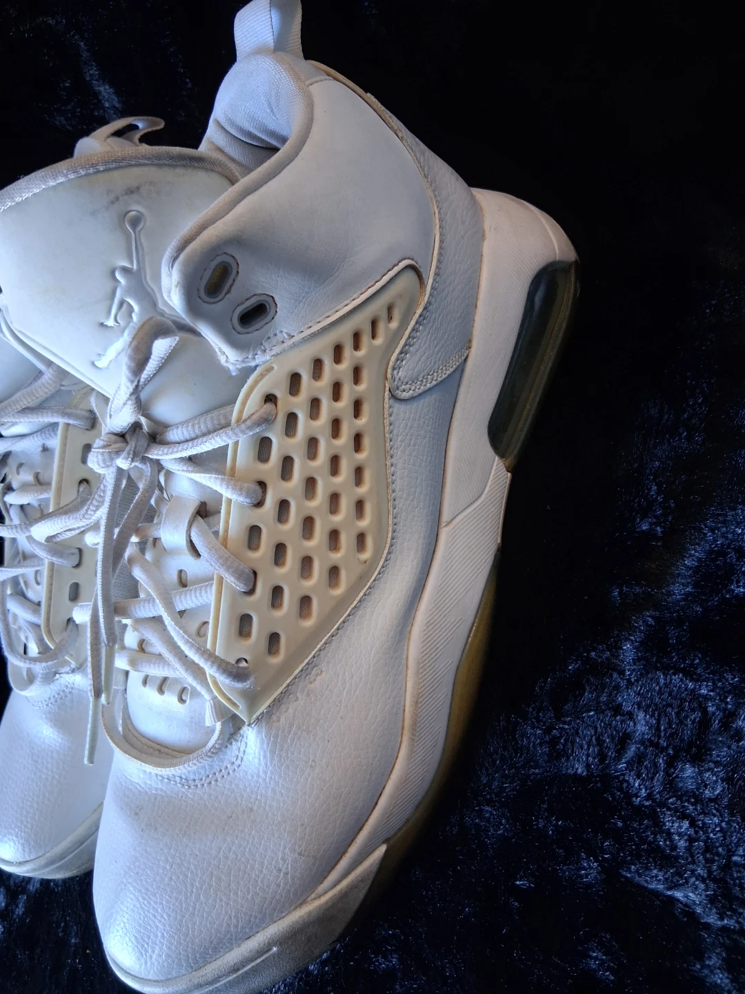 Jordan Jumpman White Basketball Shoes - photo 2