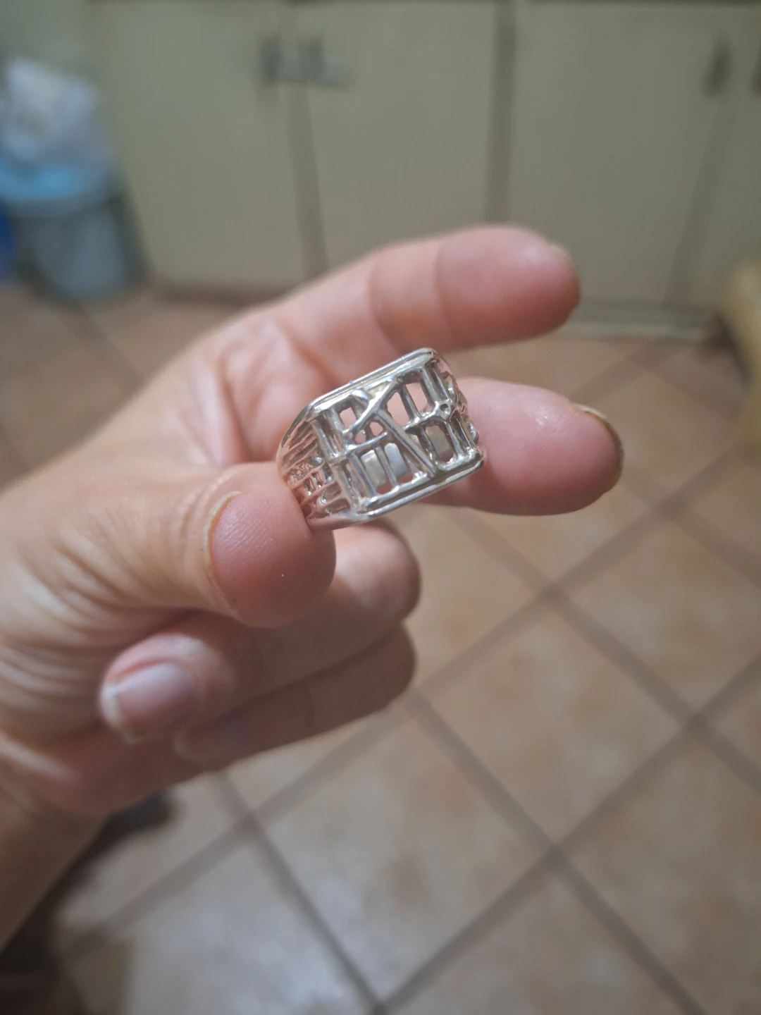 Silver Tone Metal Cage Design Ring