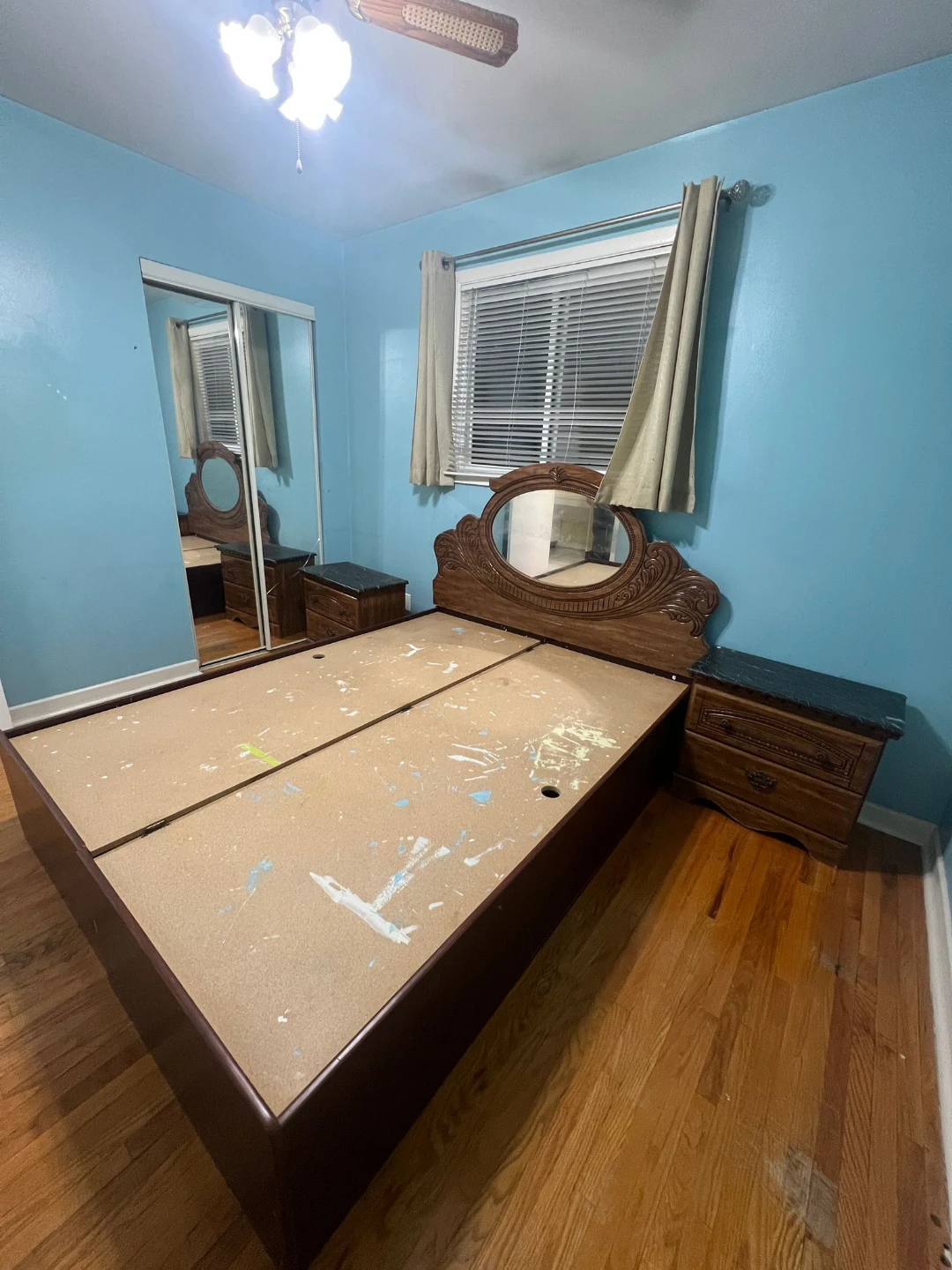Free bedset with storage