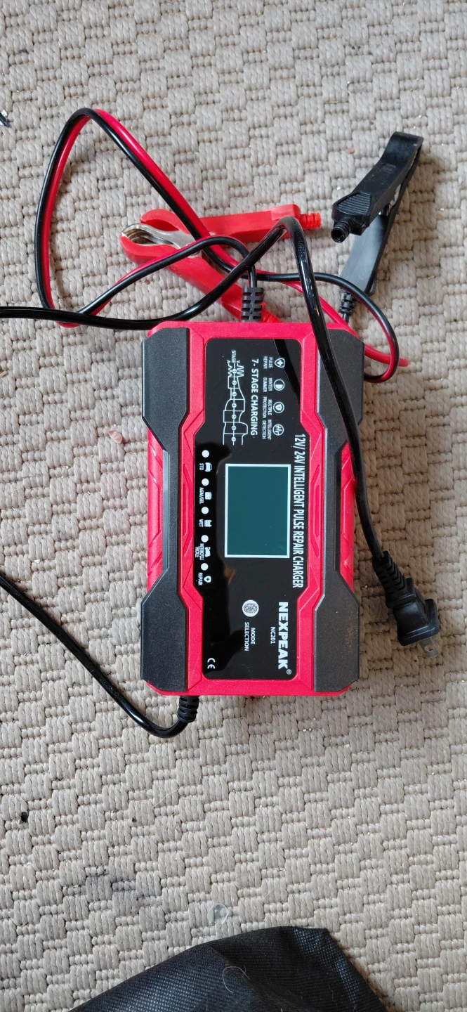 Nexpeak NC201 12V/24V Intelligent Pulse Repair Charger