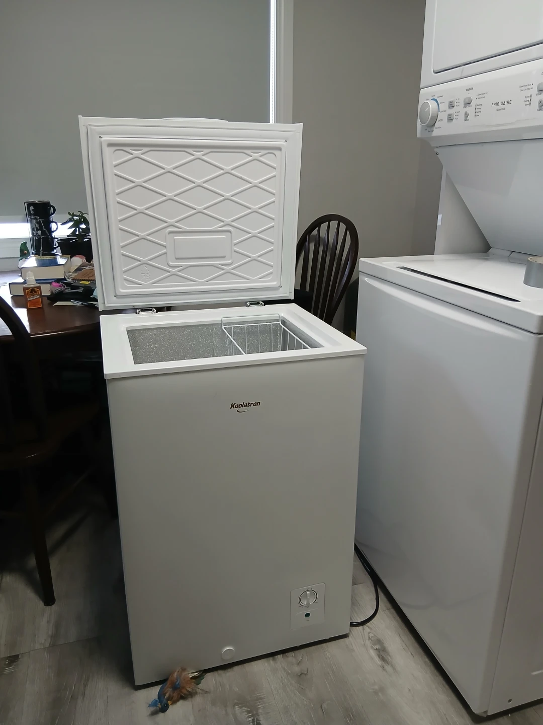 Koolatron Chest Freezer 3.5 Cu. FT. - photo 4