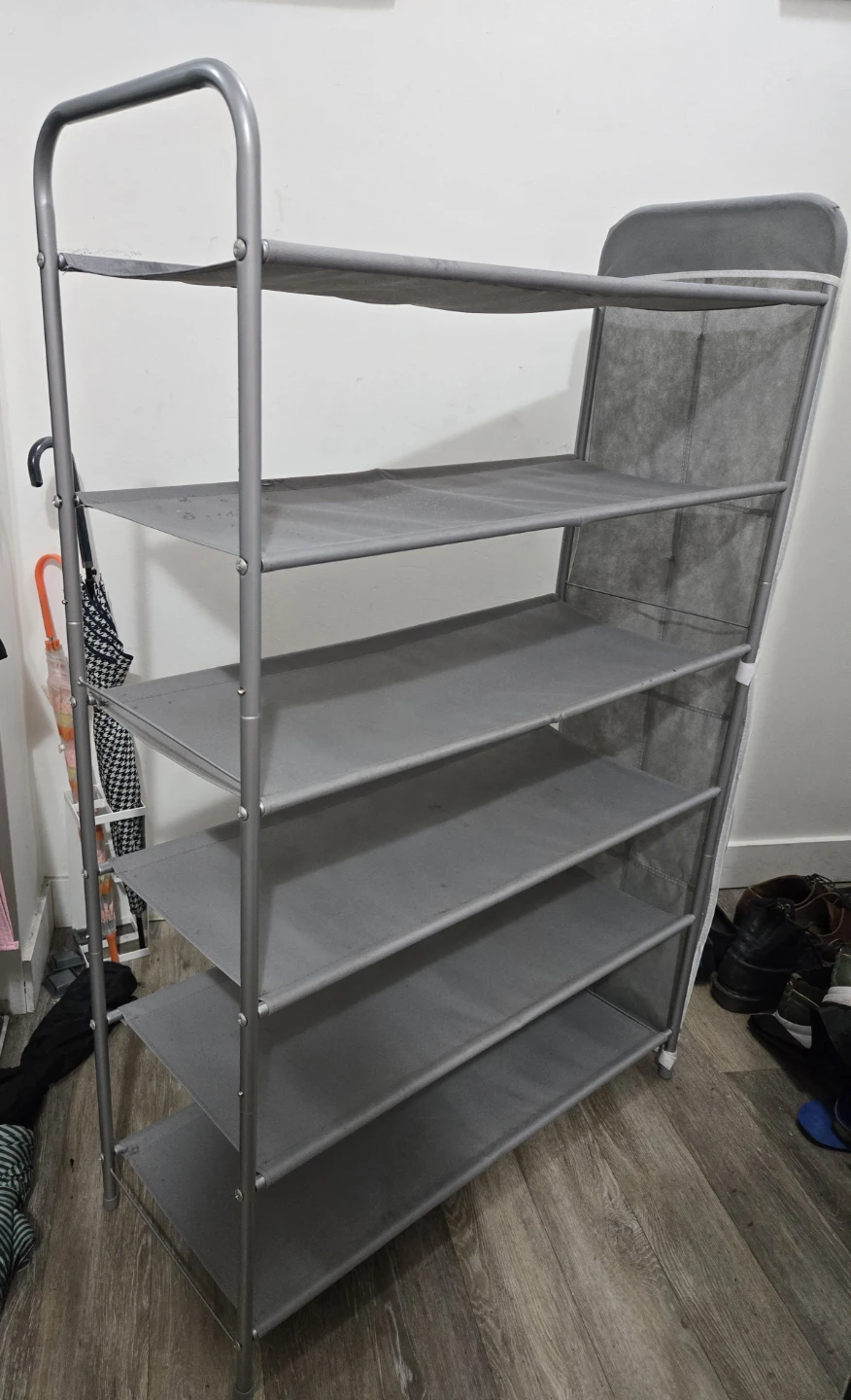 Assembled shoe rack