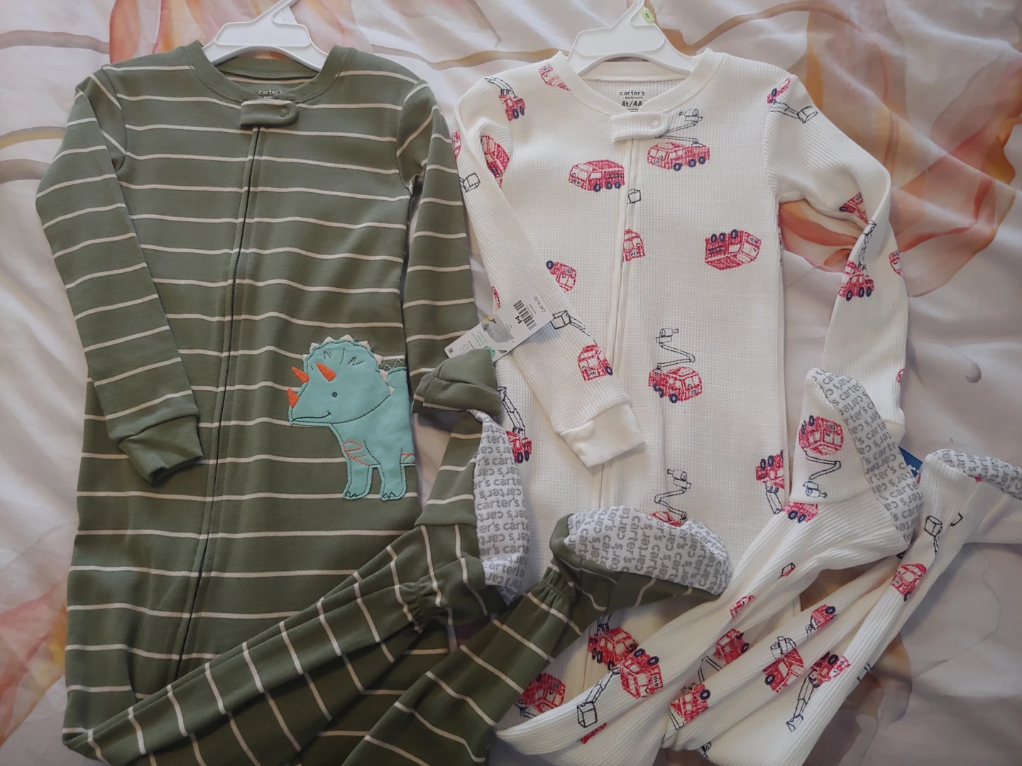 Set of 2 New Carter's 4T Pajamas