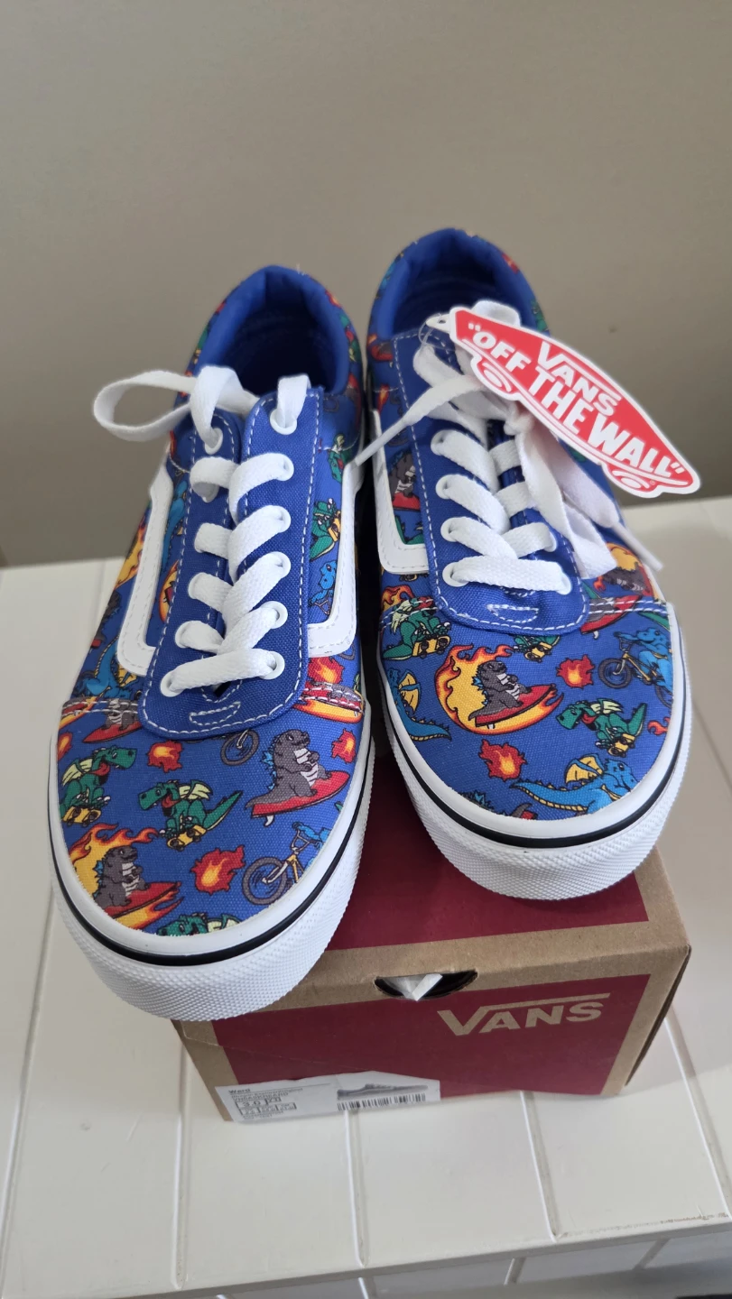New Vans Kids Shoes - Size 3