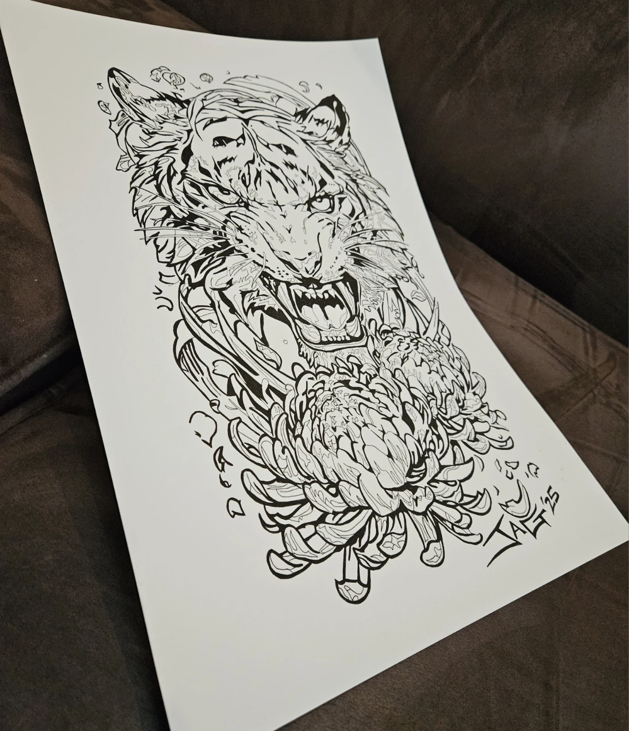 Tiger and Chrysanthemum Drawing - photo 2