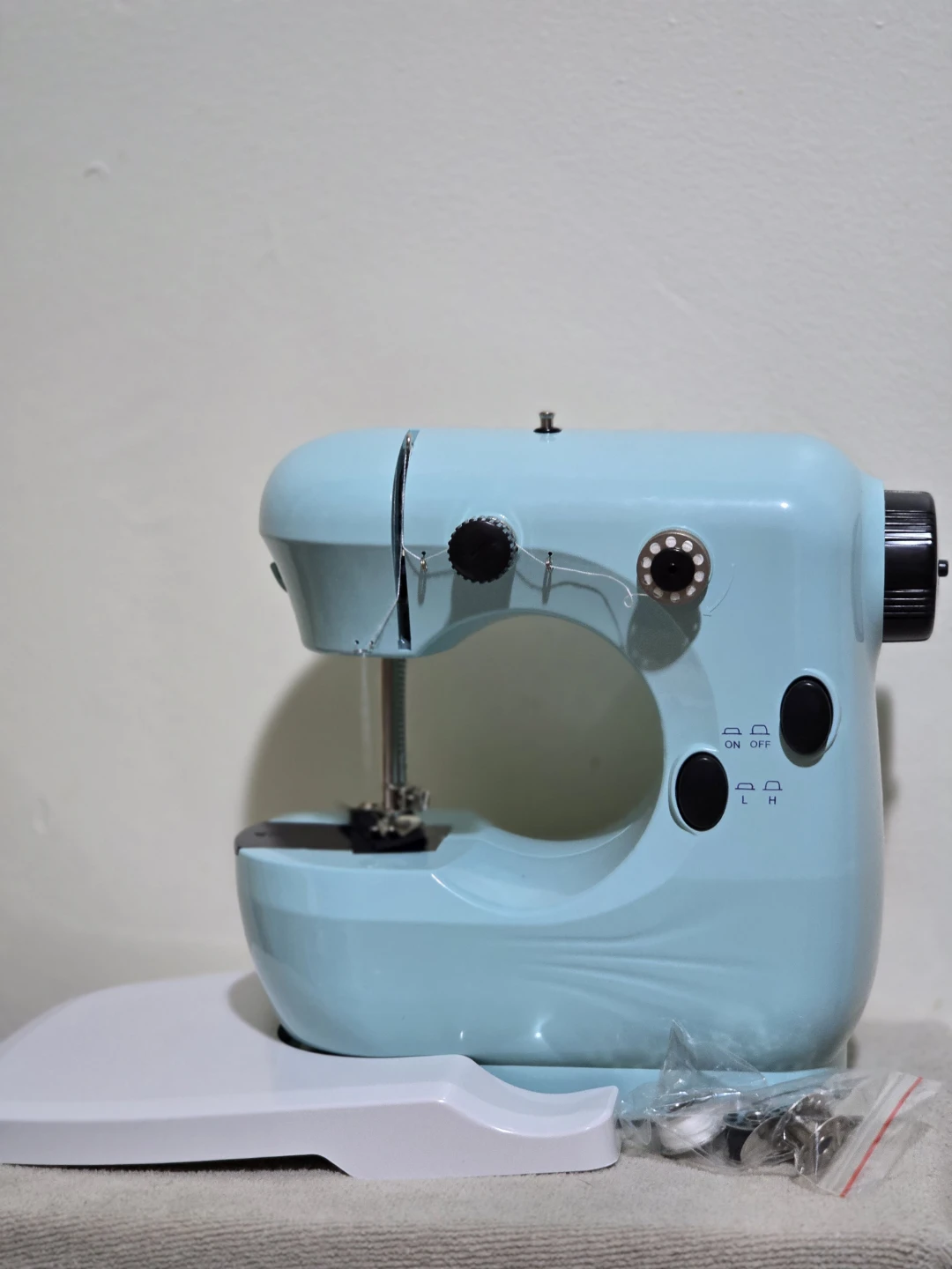 ​Mini Sewing Machine & 39-Piece Professional Starter Kit - photo 3