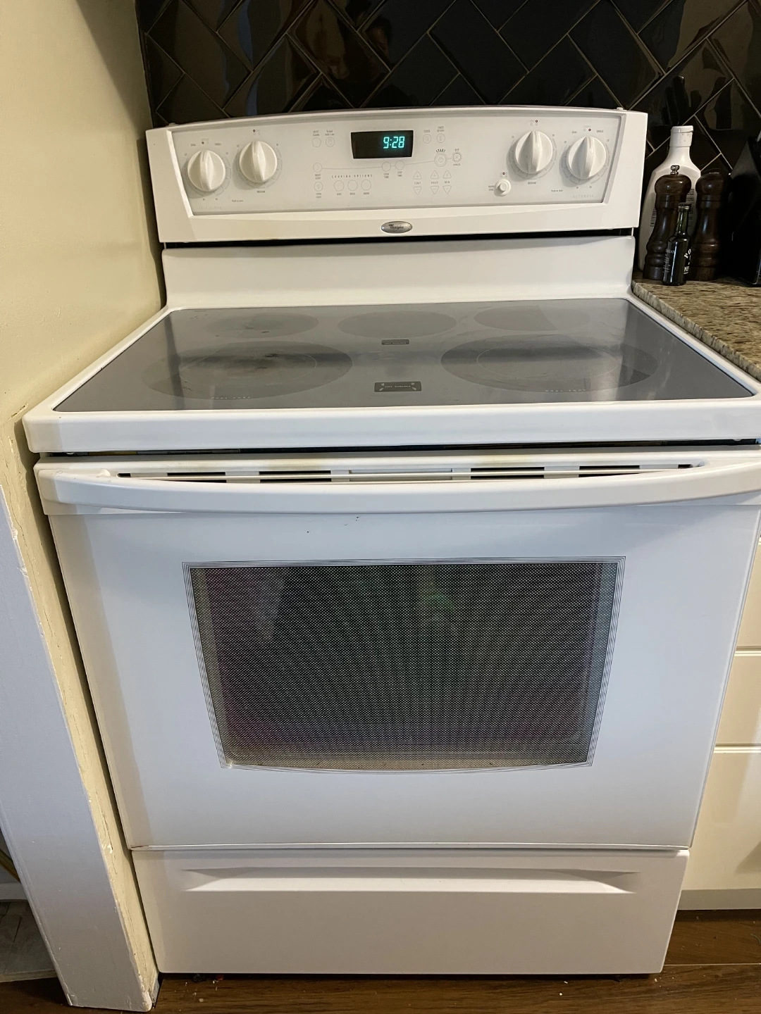 Whirlpool Electric Range with Smooth Top