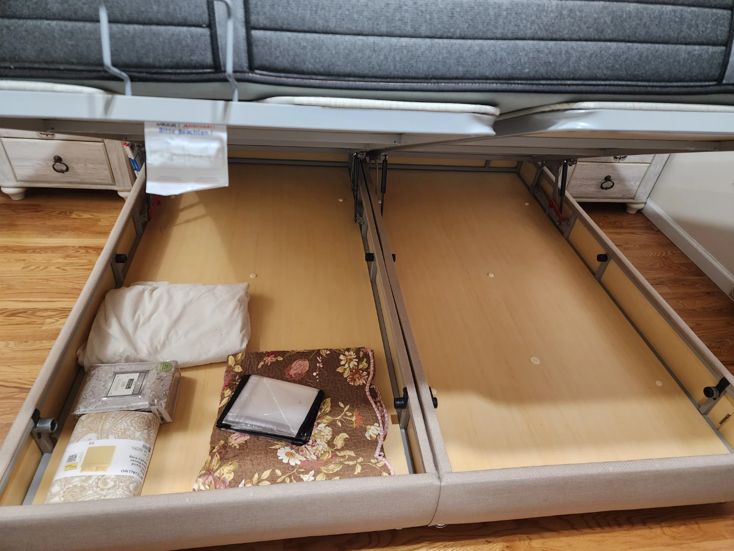 Istikbal King Size Lift Up Storage Bed Frame - photo 2