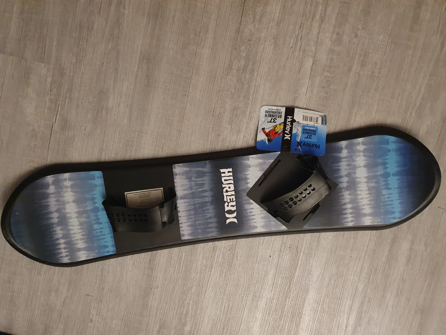 Brand new Hurley 37" Beginner Snowboard - photo 3