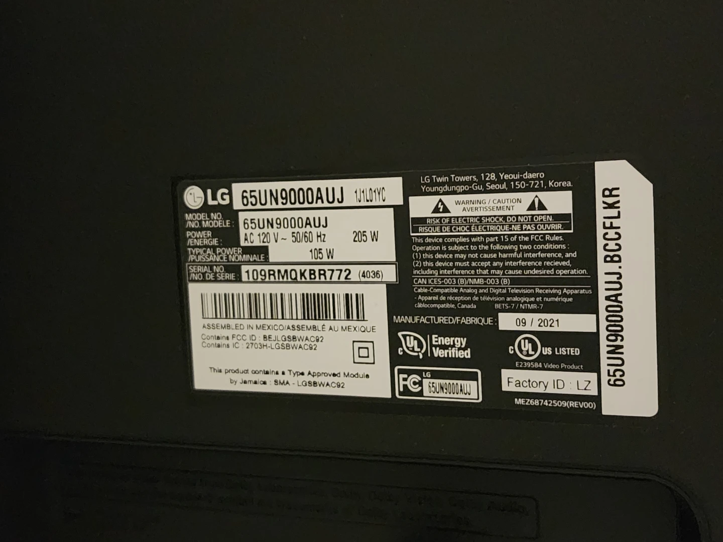 65 inch LG TV 🥕 - photo 2