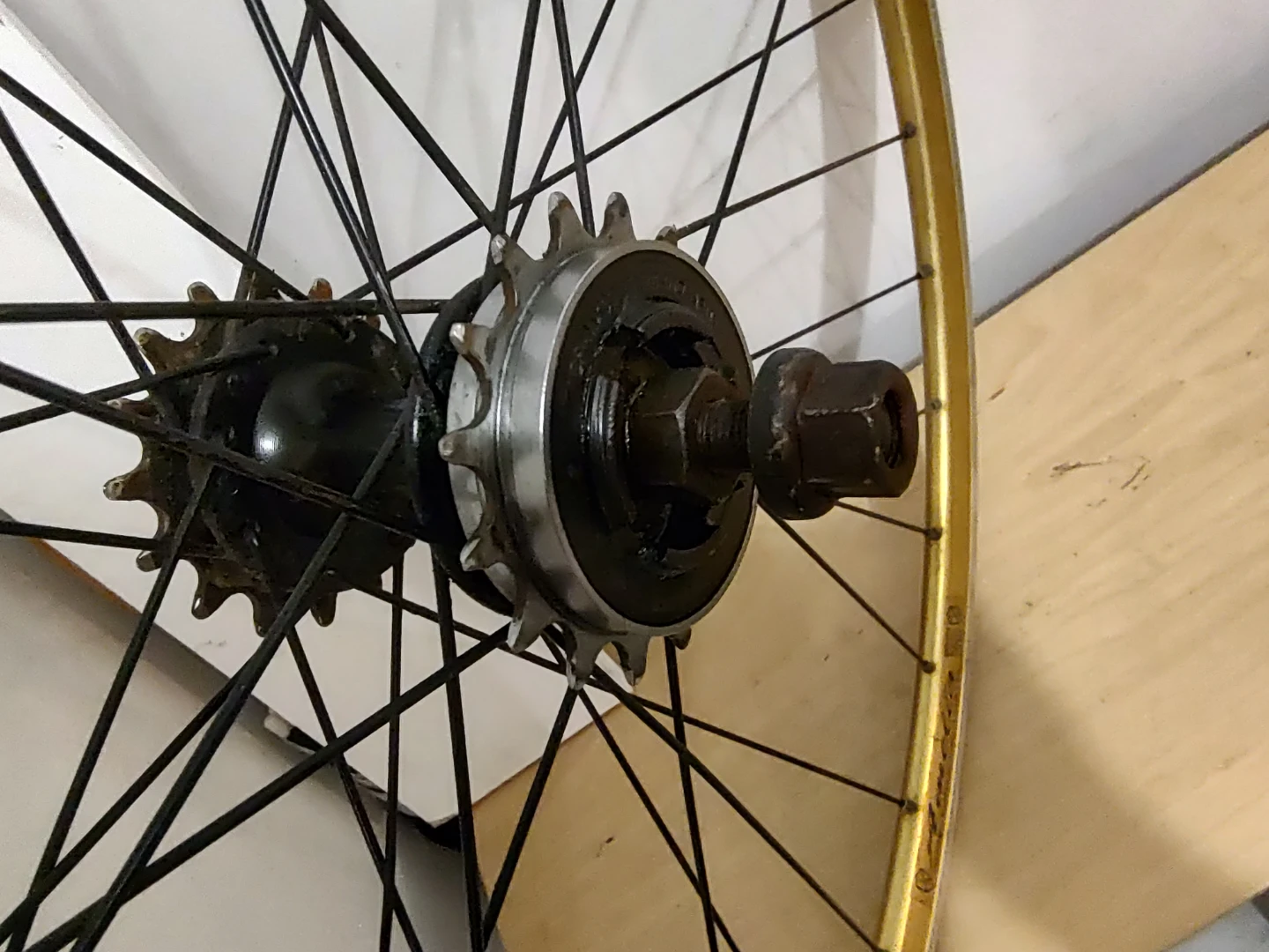 Flip flop  700C rear rim and front wheel for single speed bike - photo 4