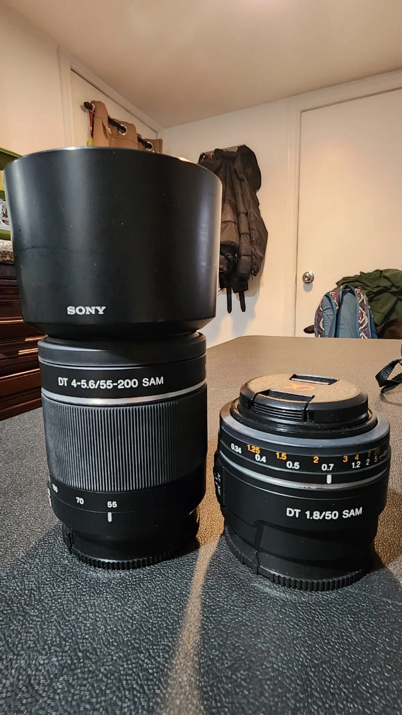 Sony Alpha DSLR Camera with 2 Lenses (extra) - photo 3