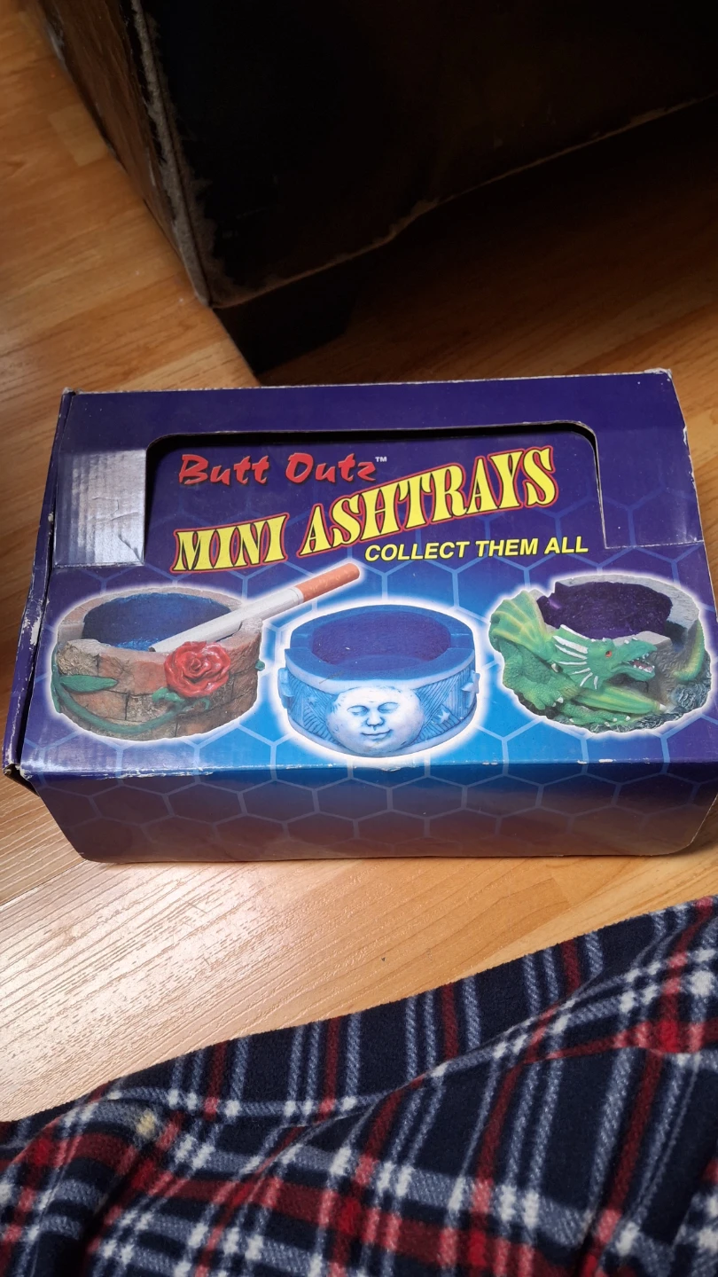 Butt Dutz Mini Ashtrays Set