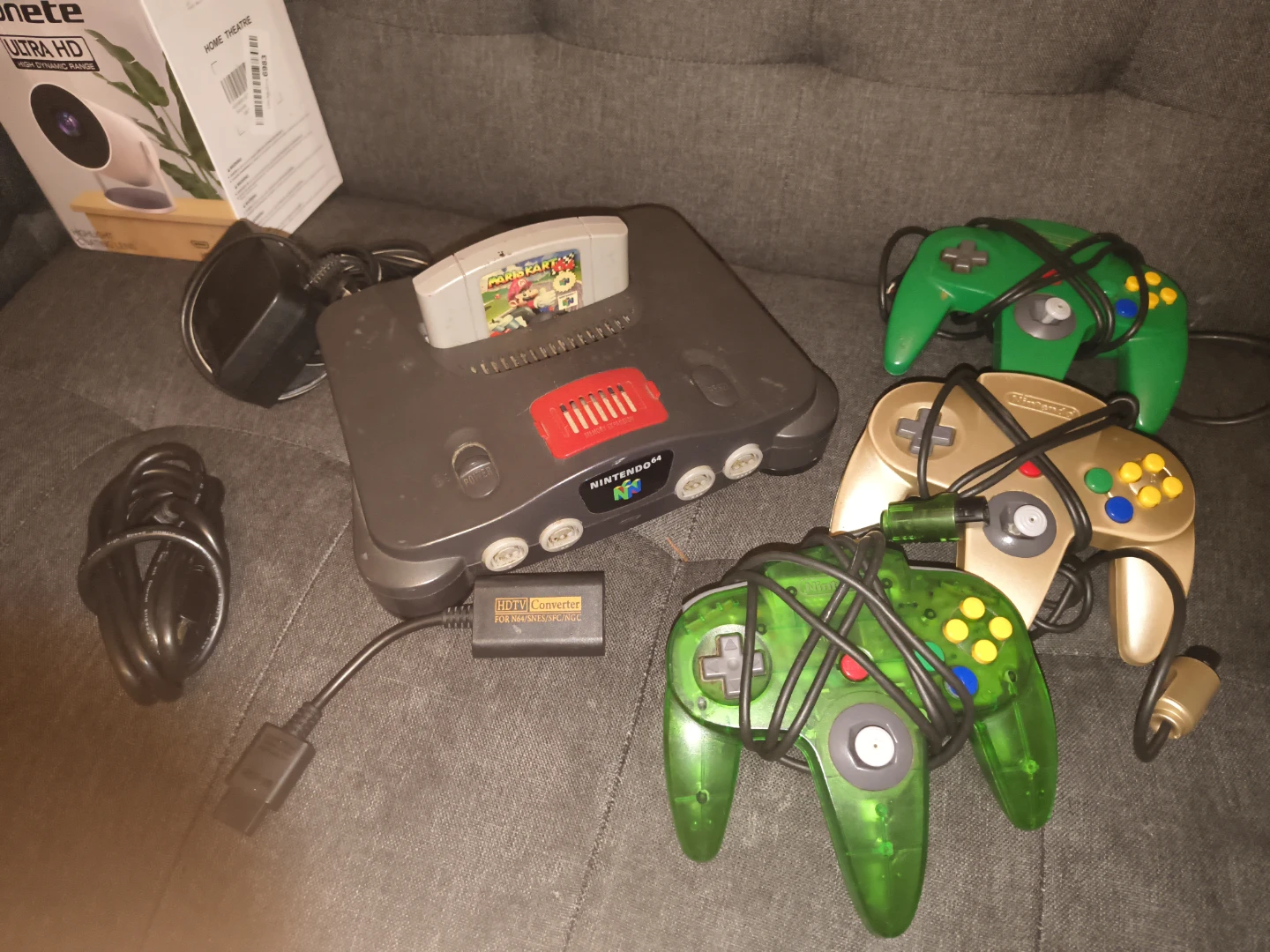 Nintendo 64 Console Bundle with Mario Kart 64 - photo 4