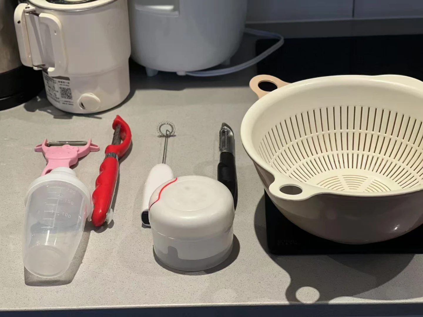 Assorted Kitchenware and Utensils - photo 2
