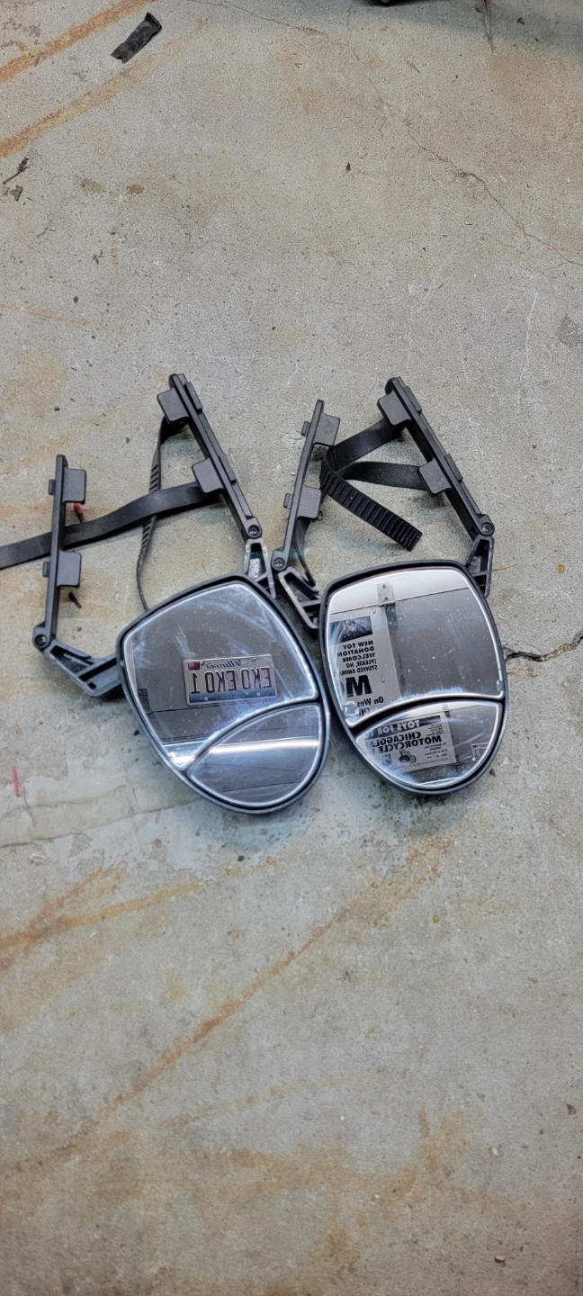 Towing mirrors