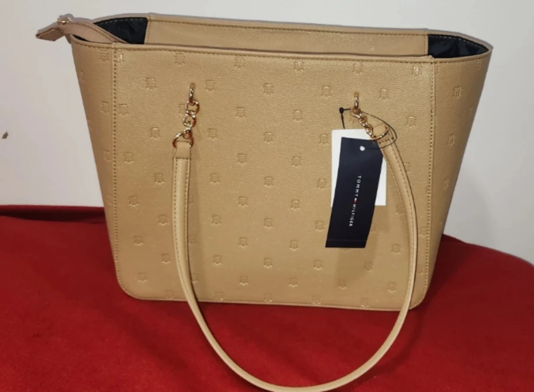 Tommy Hilfiger Bag