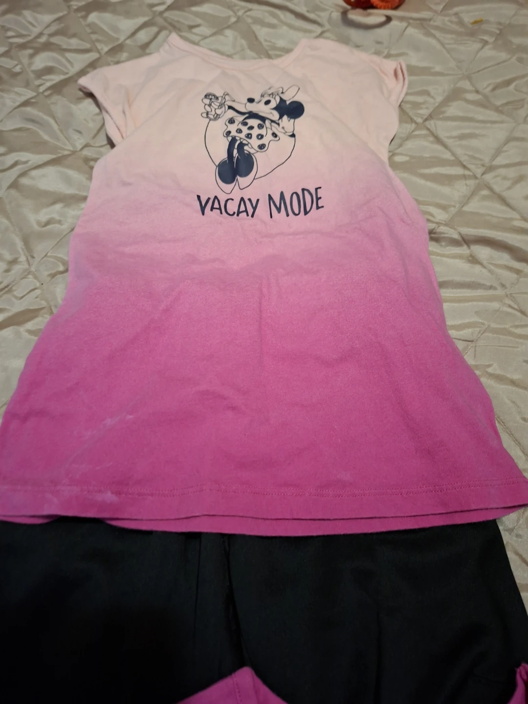 Girls Minnie Mouse & Vacay Mode T-Shirts and Black Pants Set🏆 - photo 3