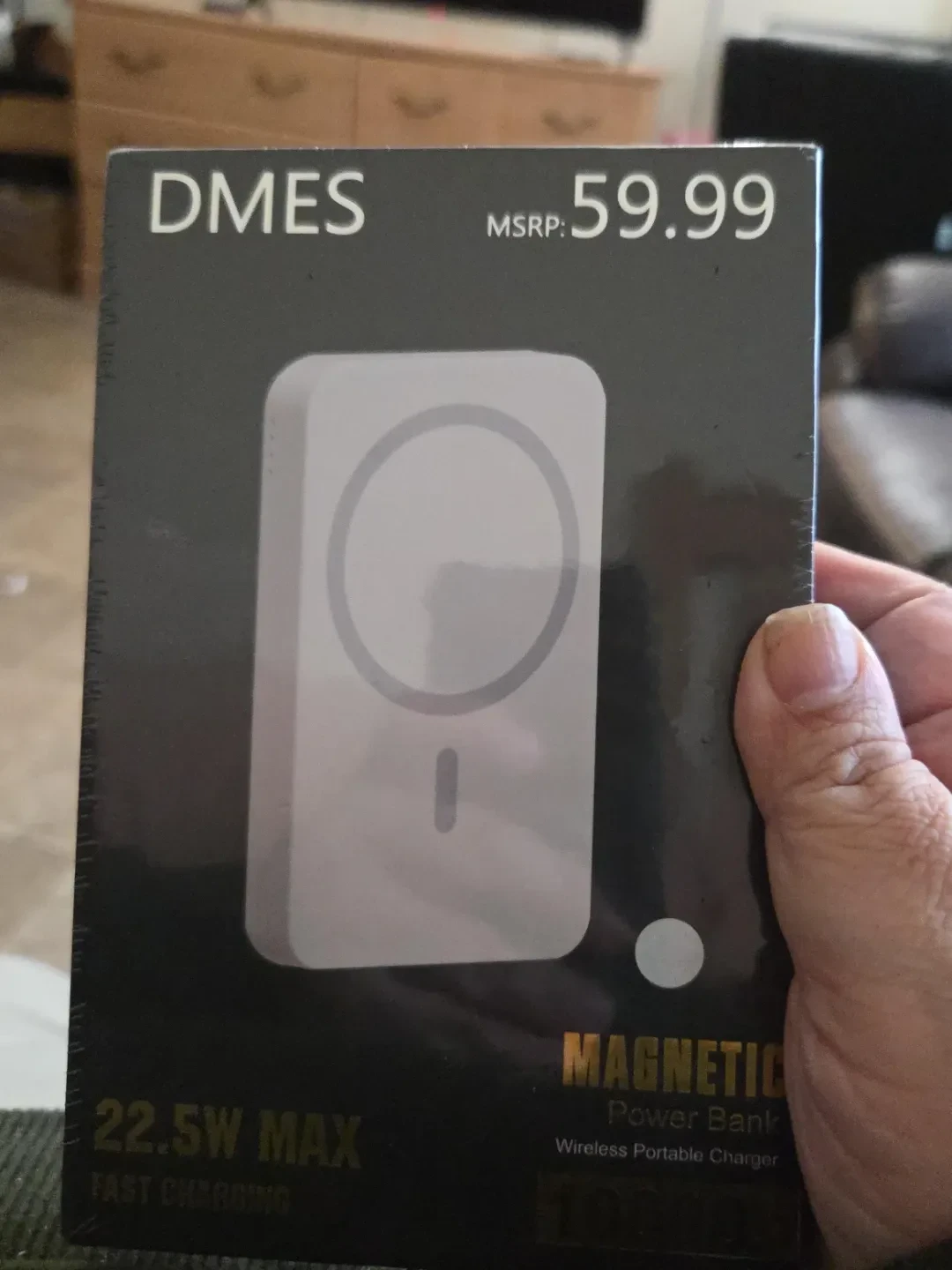New DMES Magnetic Wireless Power Bank
