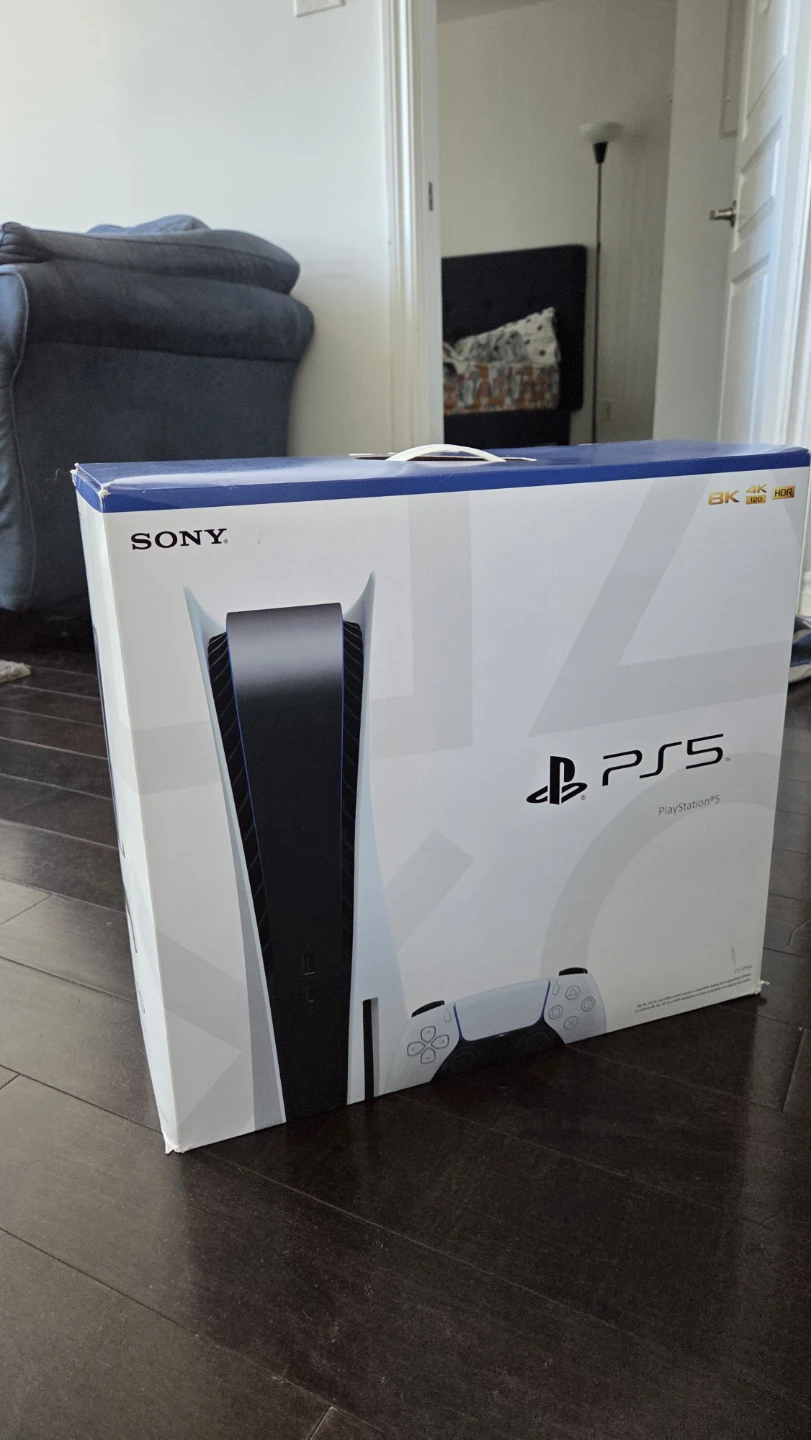 PlayStation 5 Disc Edition – Excellent Condition – in Box - photo 4