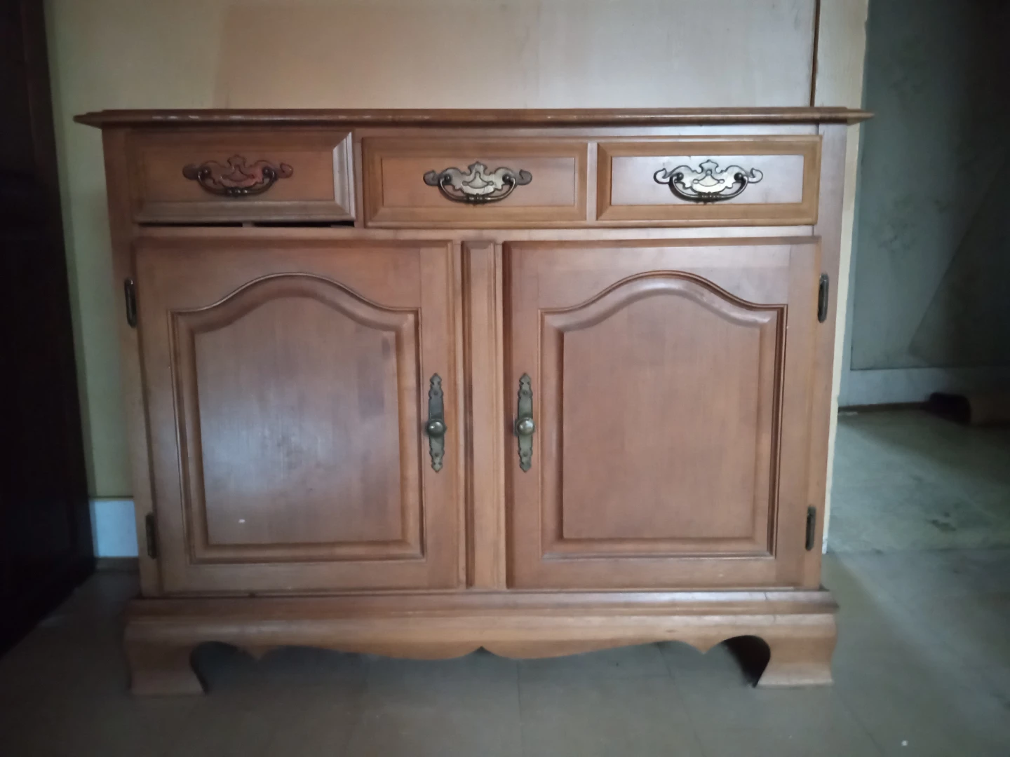 Wooden Sideboard Cabinet with Drawers and Doors