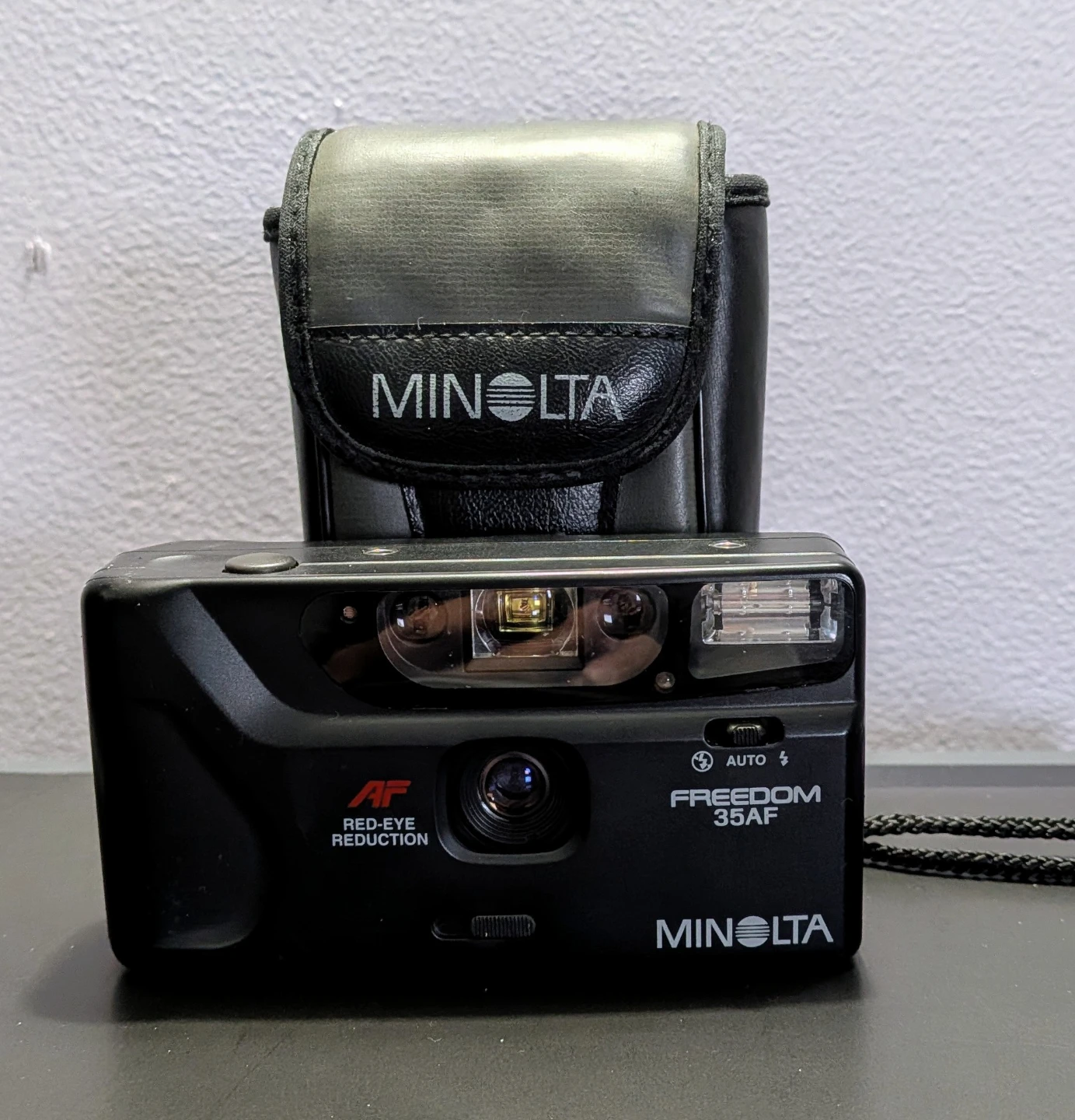 Minolta Freedom 35AF Camera with Case