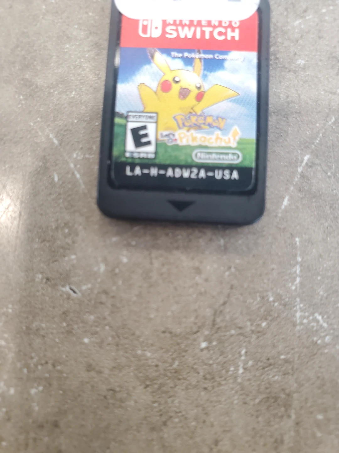 Nintendo Switch Pokémon: Let's Go, Pikachu! Game