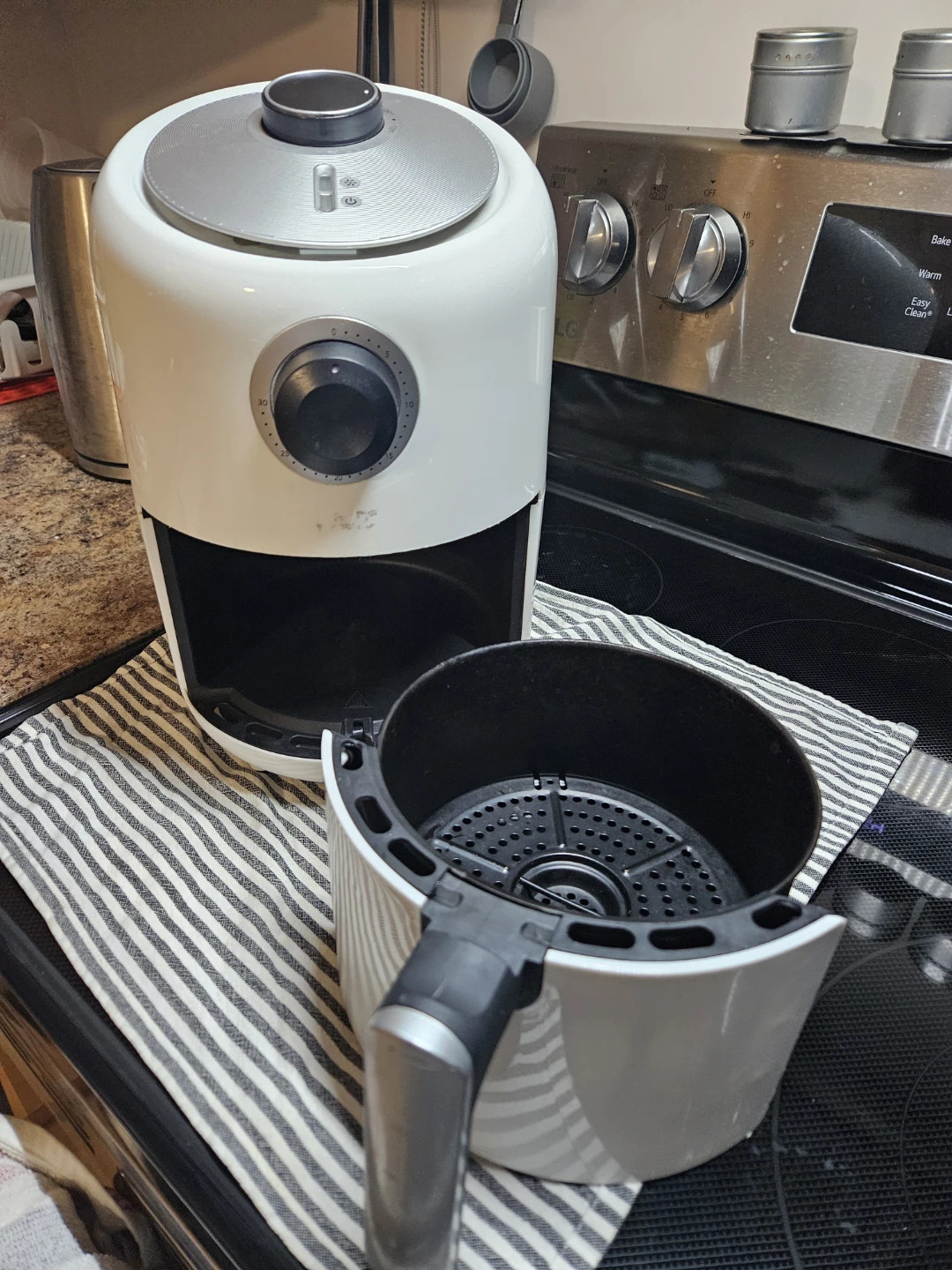 Dash White Air Fryer
