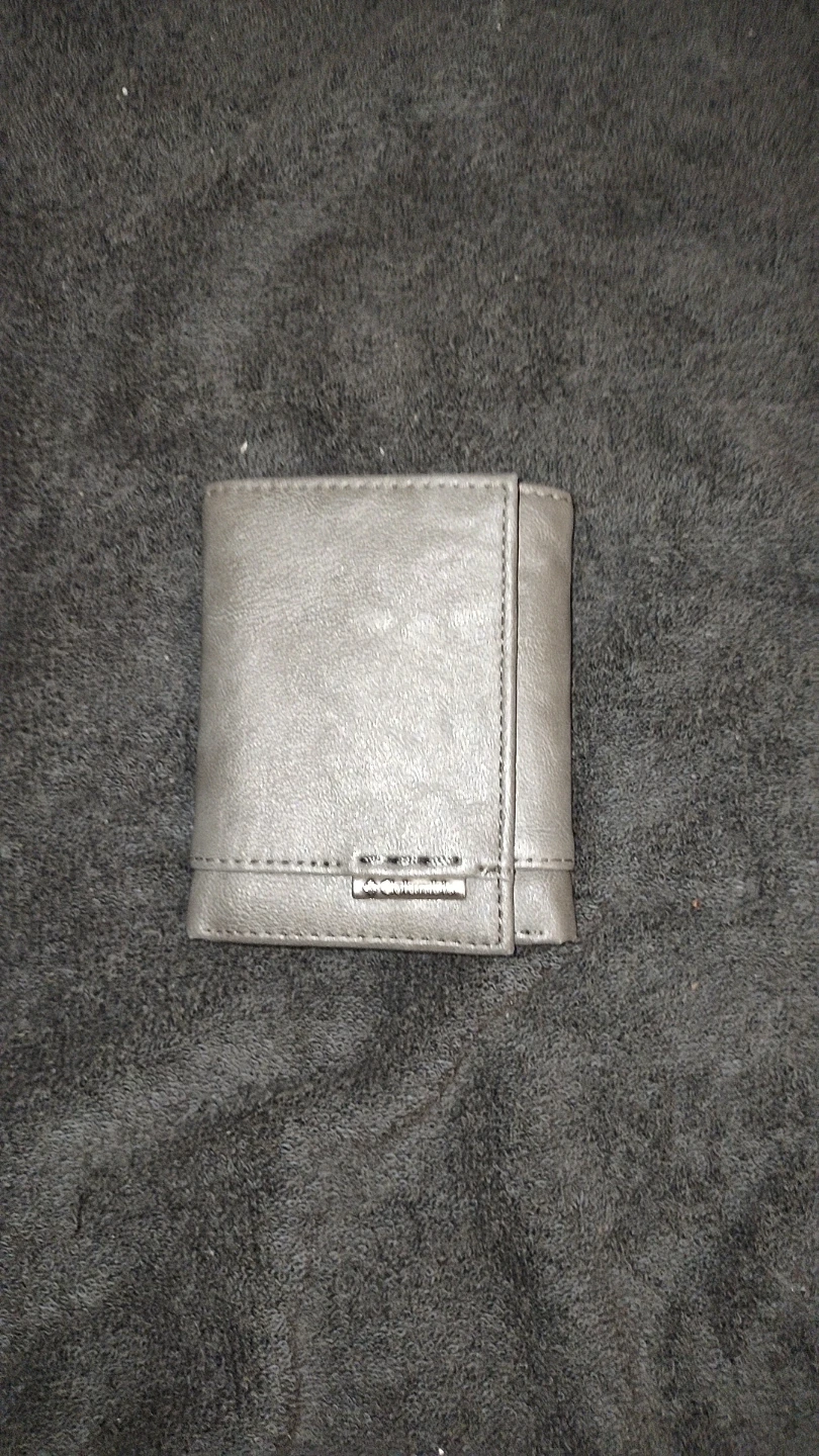 Columbia Men's Trifold Wallet